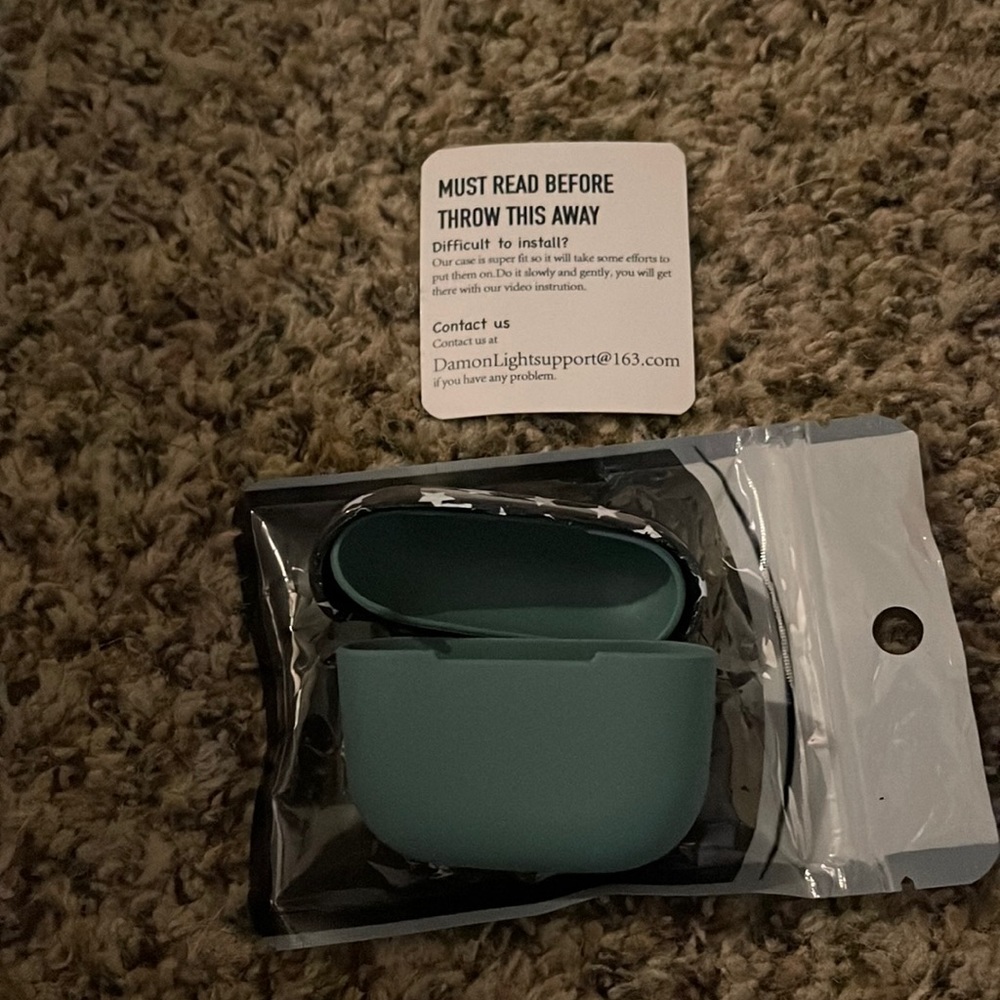 damonlight airpod case midnight green nwt